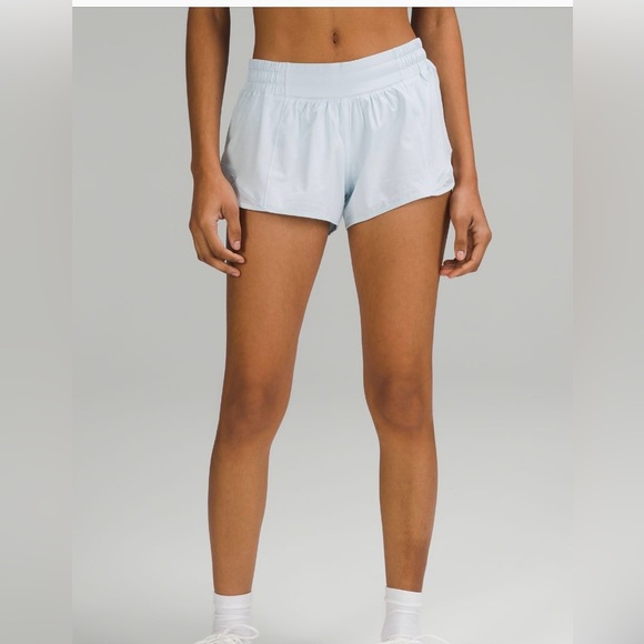 NWT (8) or (M) LuLuLemon hotty hot shorts - Picture 6 of 8